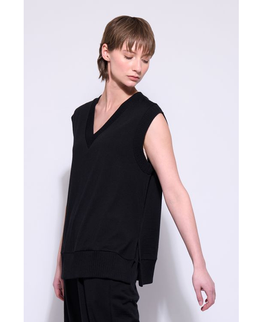 Neris Back Story Vest