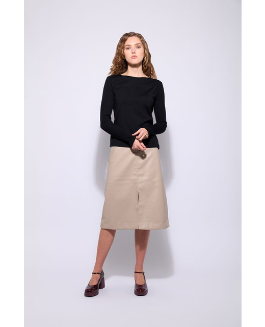 Neris Divine Angles Top