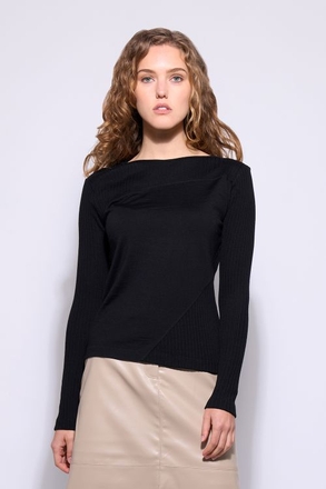 Neris Divine Angles Top-womenswear-Sparrows