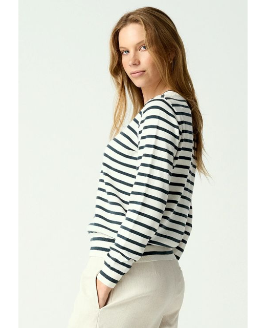 Untouched World Fountain Sweater